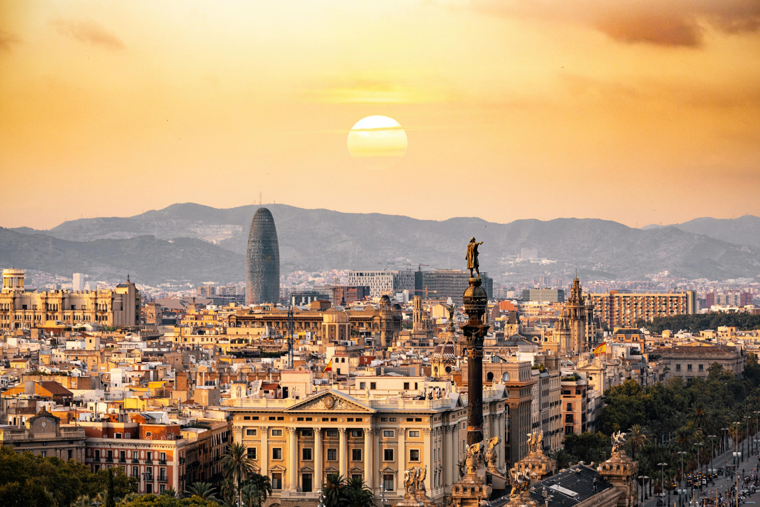 barcelona-spain-pexels-apasaric-1388030